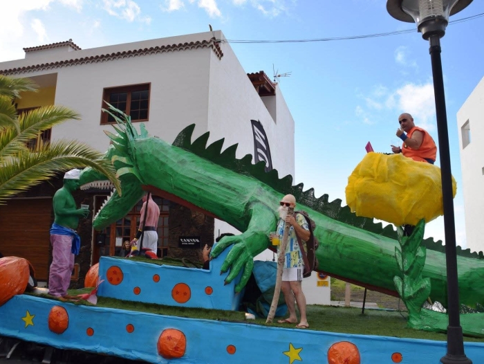 El Carnaval del Universo calienta motores. El Ayuntamiento de La Frontera publica las bases del concurso para el Coso del Carnaval 2026.